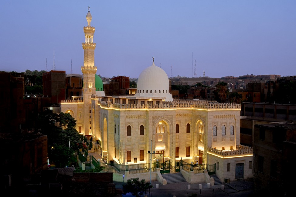 ترميم مسجد فاطمة النبوية | المقاولون العرب