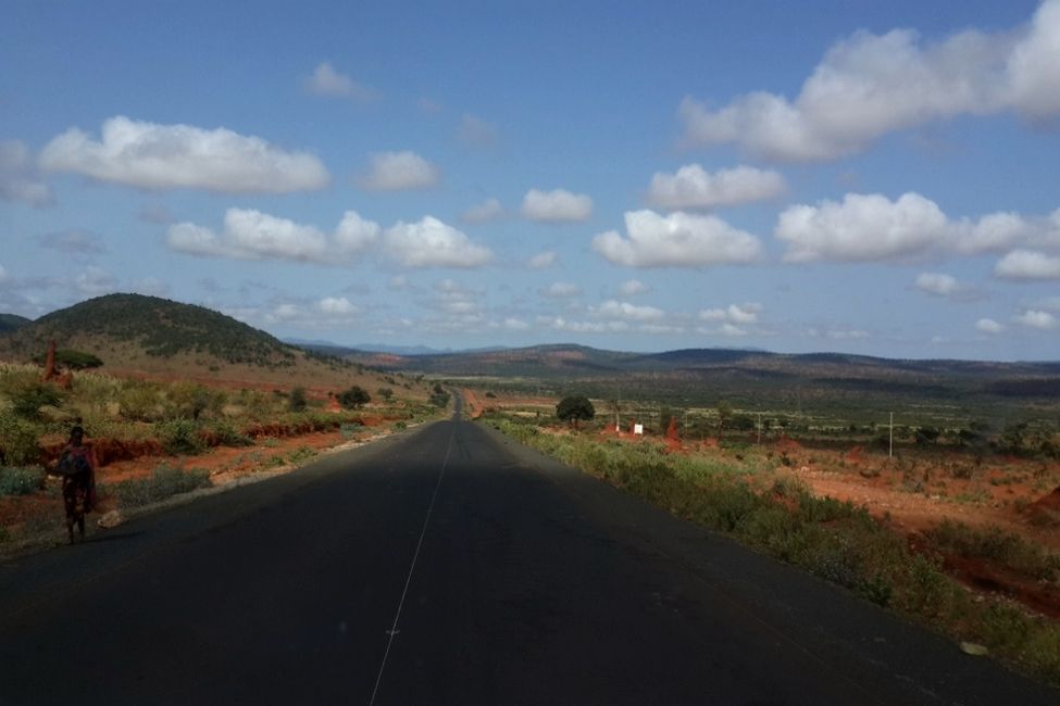 إحلال وتجديد طريق أجريماريام العقد رقم (1): أجريماريام – يابللو (بطول 94.5 كم)