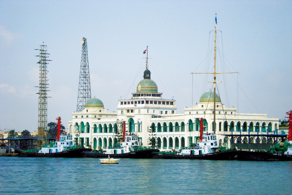 Restoration and development of the Suez Canal Authority building