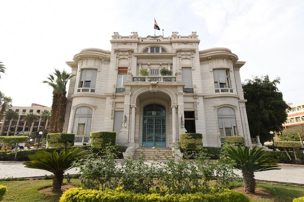 متحف قصر الزعفران بجامعة عين شمس
