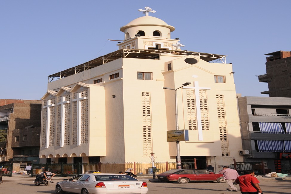 ترميم وتطوير كنيسة العذراء بإمبابة